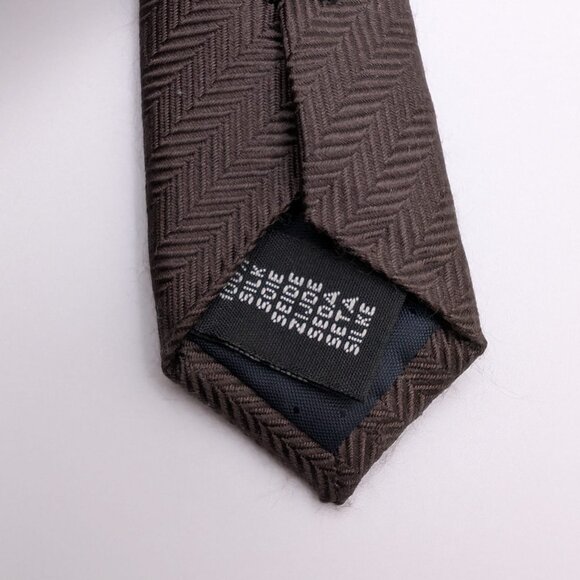 Strauss Men 100% Silk Brown Herringbone Necktie Tie - Picture 3 of 3